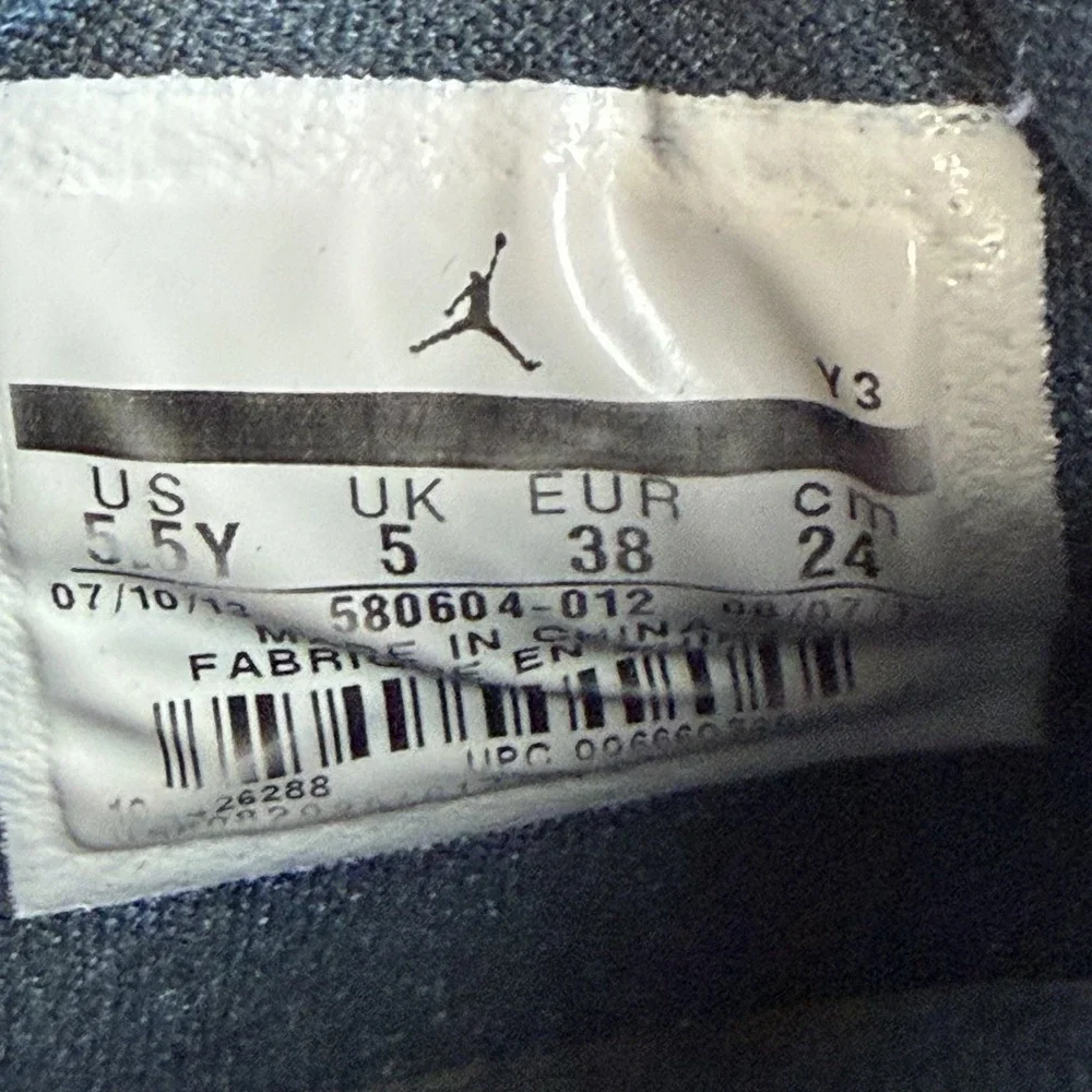 Nike Air Jordan Son of Mars Low Gray Volt 580604-012 Youth Size 5.5Y Sneakers